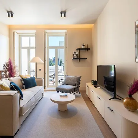 Ando Living - Santa Catarina House Oporto